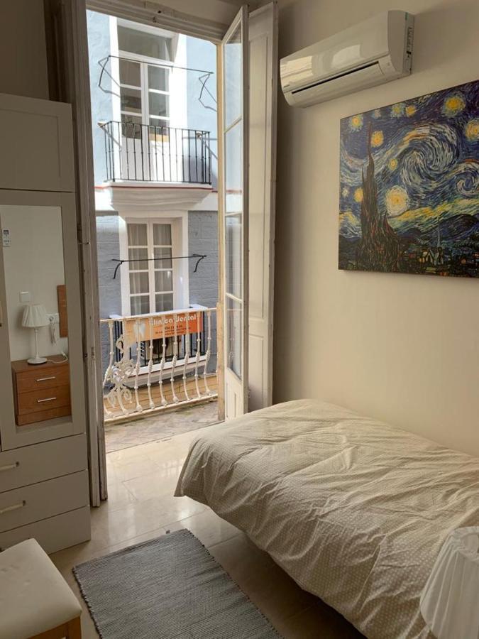 Apartamentos Valverde Cadiz 1 - A Екстериор снимка